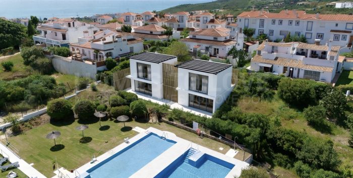 Terrain avec projet et permis de construire – Urb. Princesa Kristina (Manilva)