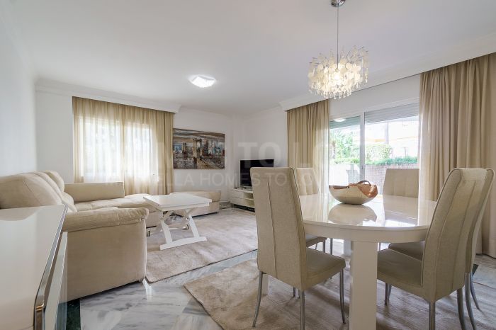 Erdgeschosswohnung zur Kurzzeitmiete in La Dama de Noche, Nueva Andalucia