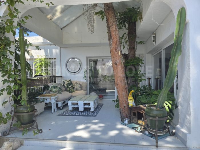 Bungalow zu verkaufen in Hacienda las Chapas, Marbella Ost