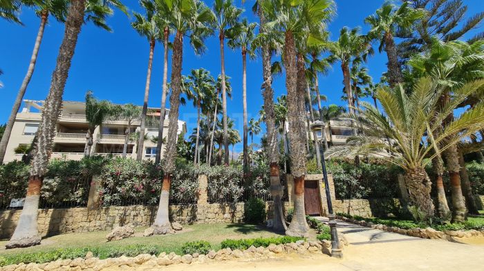 Luxuswohnung in erster Strandlinie in Las Cañas Beach, Marbella Golden Mile