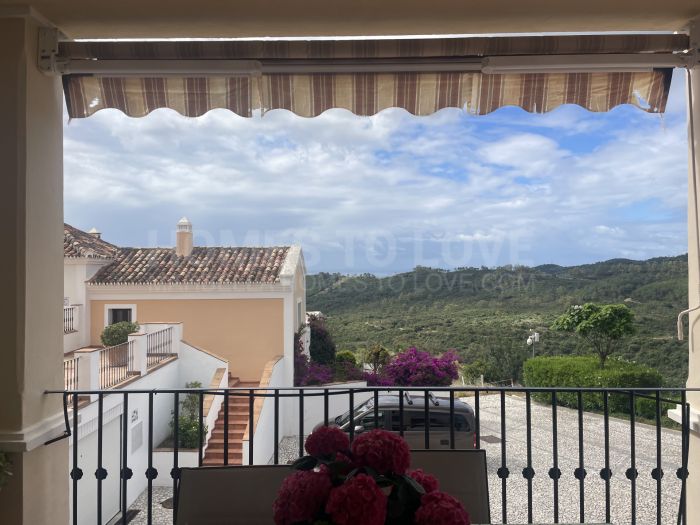 Casa adosada idílica con vistas al mar en Monte Mayor, Benahavís