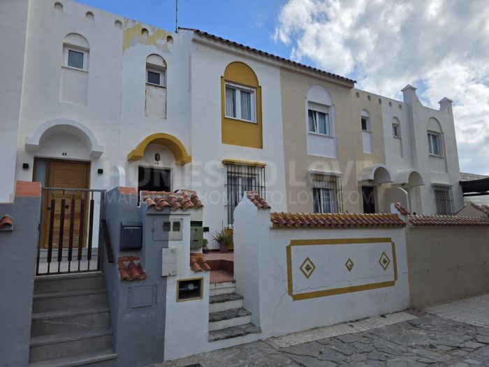 Town House for sale in Tarifa