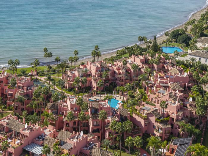 Ground Floor Apartment in Cabo Bermejo, Estepona East