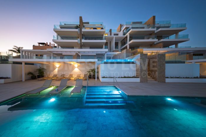 Апартамент на нижнем этаже на продажу в Cala de Mijas, Михас Коста