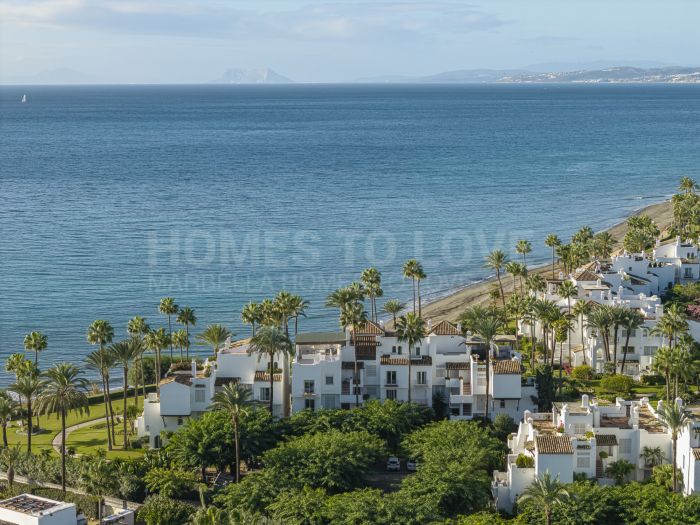 Apartamento Planta Baja en venta en Alcazaba Beach, Estepona Este
