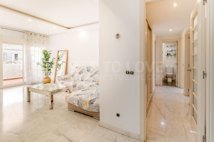 Elegant 3-Bedroom Apartment in Valle Romano