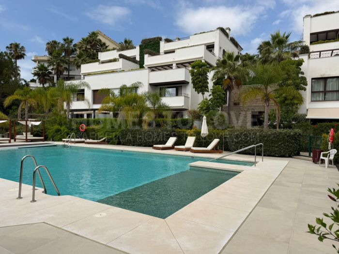 Moderne 3-Zimmer-Wohnung für langfristige Miete Nur wenige Minuten von Puente Romano