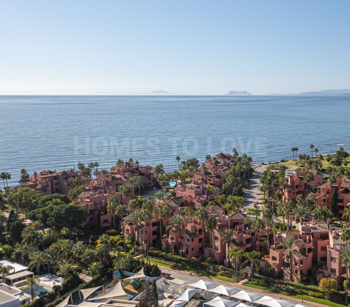 Apartamento Planta Baja en venta en Menara Beach, Estepona Este