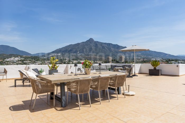 Penthaus zur Kurzzeitmiete in Nueva Andalucia, Marbella