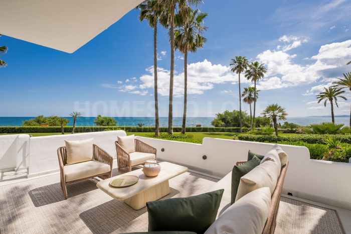 GROUND FLOOR APARTMENT IN ESTEPONA - LUXURY
