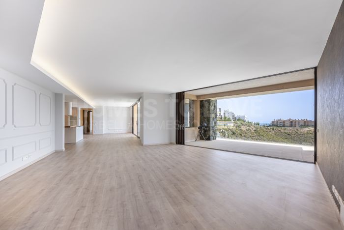 Los Olivos Real de la Quinta, huge apartment with sea and mountain views