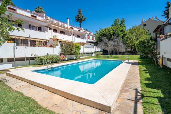 Таунхаус на продажу в Cerrado Calderón - El Morlaco, Malaga - Este