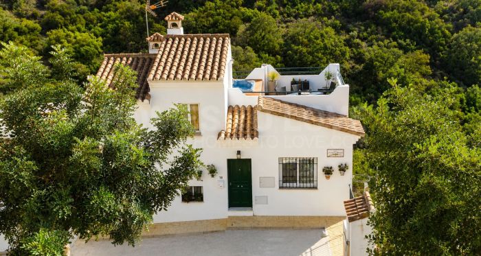 Спаренный дом на продажу в Casares Pueblo, Касарес