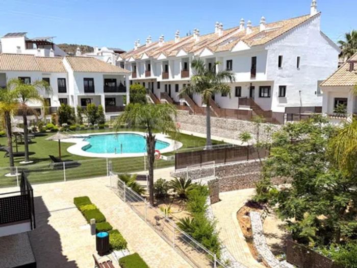 DISTINGUISHED TOWNHOUSE IN RIVIERA DEL SOL - MIJAS