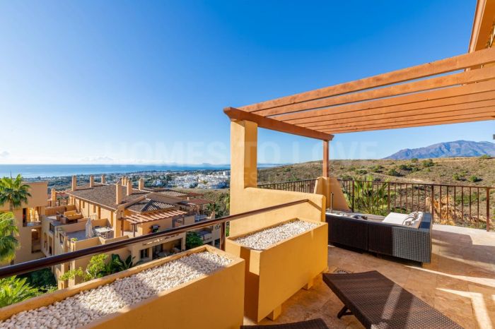 Пентхаус на продажу в Altos del Paraiso, Бенахавис