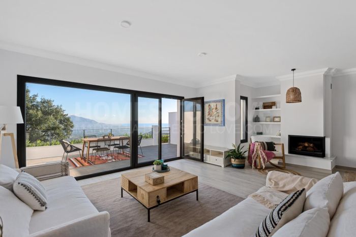 Reihenhaus zu verkaufen in La Mairena, Marbella Ost