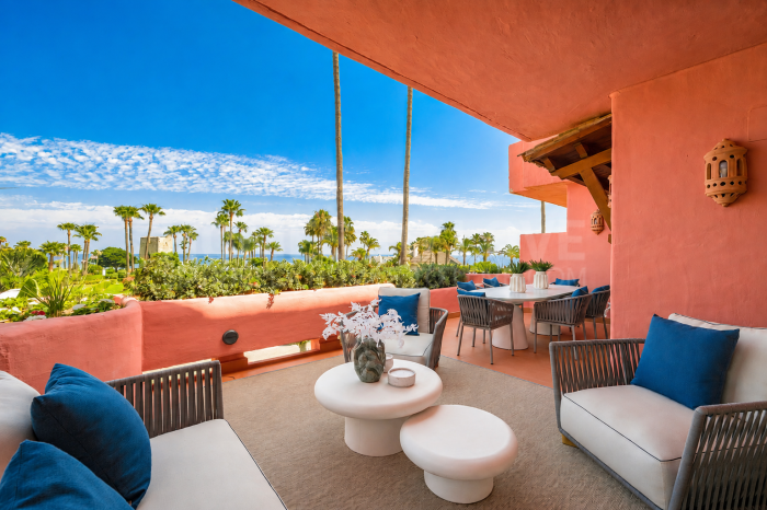3-Bed Beachfront Apartment, Reimagined in Style: Cabo Bermejo, Estepona East