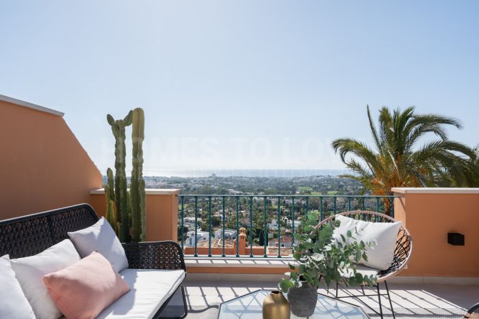 Ático dúplex con vistas panorámicas en Les Belvederes