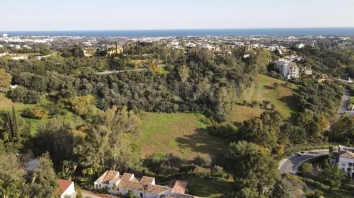 Plot for sale in Puerto del Almendro, Benahavis