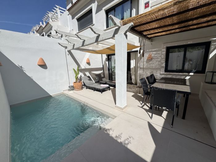 Reihenhaus zur Langzeitmiete in El Campanario, Estepona Ost