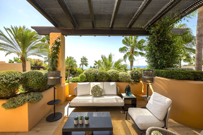 Luxury Sea View Penthouse for Sale, Golden Mile Marbella | Mansion Club