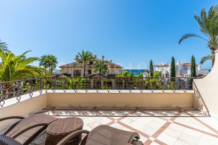 Апартамент на продажу в Los Monteros Playa, Восточная Марбелья