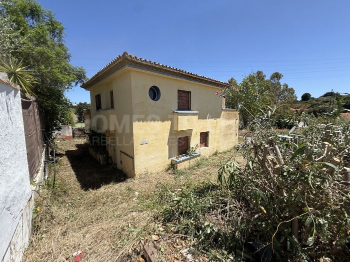 Maison à vendre à Estepona Golf, Estepona Ouest