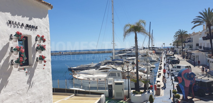 Garaje subterráneo en el corazon de Puerto Banus
