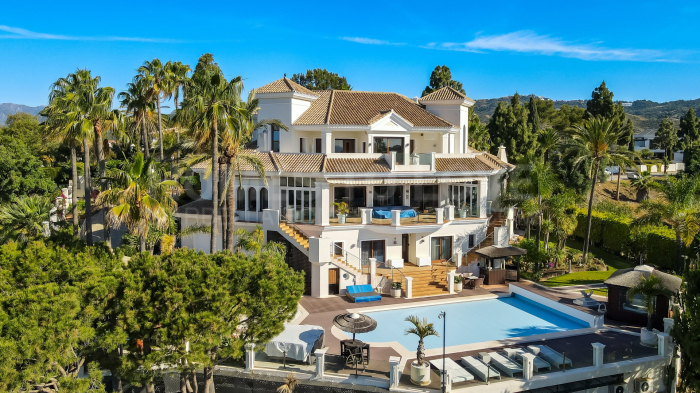 Impresionante Villa de Lujo en Hacienda las Chapas, Marbella