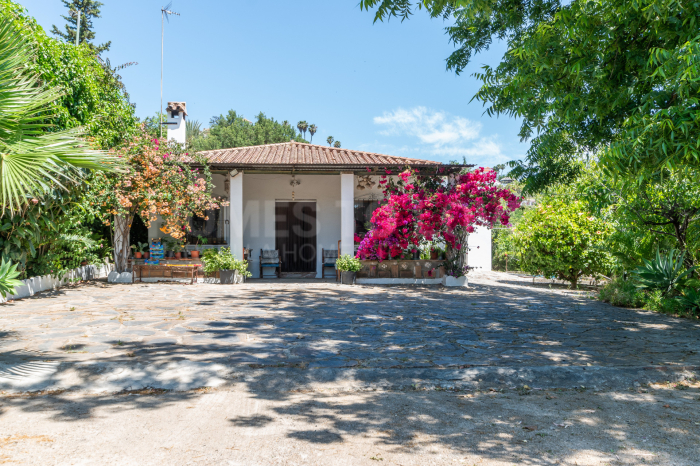 Finca à vendre à Estepona