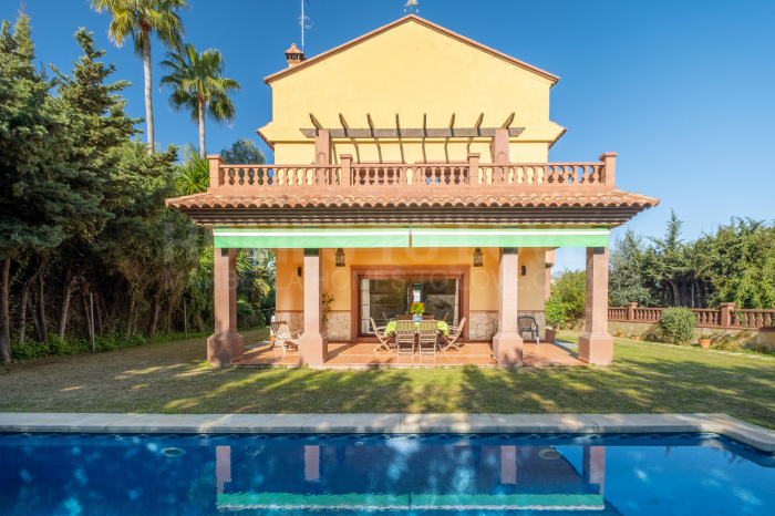 Exclusiva Villa de Lujo junto a Marbella – Elegancia y Confort en San Pedro de Alcántara