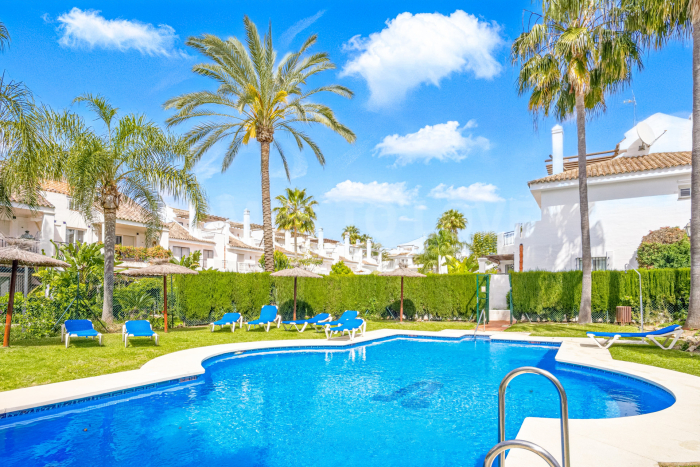 Exclusiva casa de tres dormitorios en Los Naranjos de Marbella.