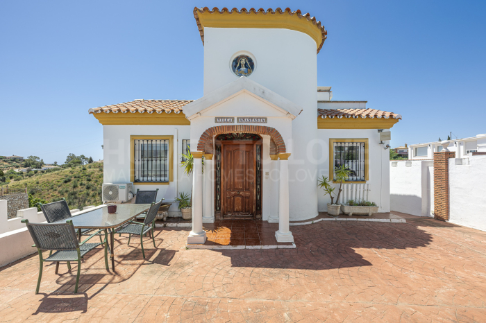 Villa Andalouse Authentique dans un Quartier Paisible de Mijas