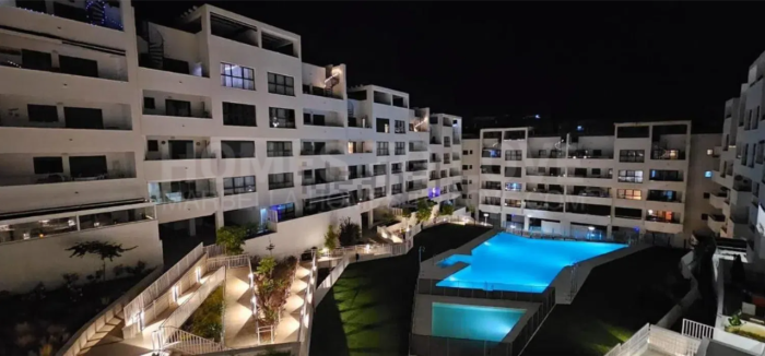 Wohnung zu verkaufen in Estepona Ost