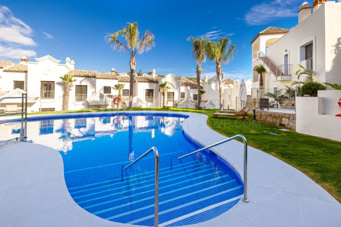 3 Bedroom Townhouses in Estepona – Ready to move in